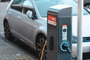 save-money-with-electric-cars